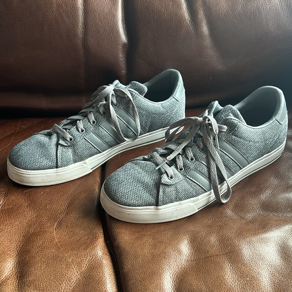 Adidas sneakers - Picture 3 of 6